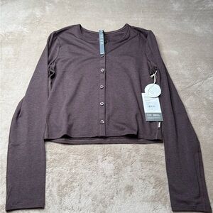 Vuori Women's Cropped Button-Front Long Sleeve Top - Dark Brown